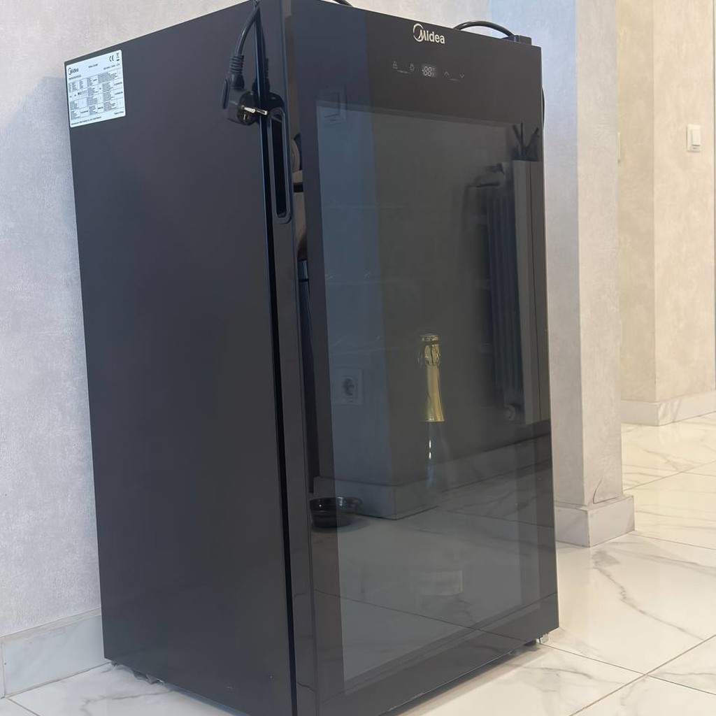 Винный холодильник Midea