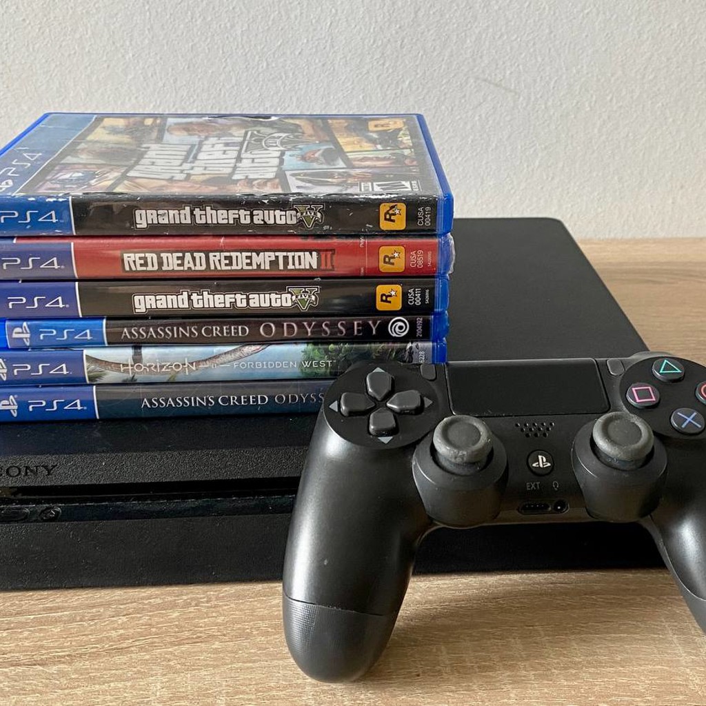 PlayStation PS4 Slim 1 ТБ