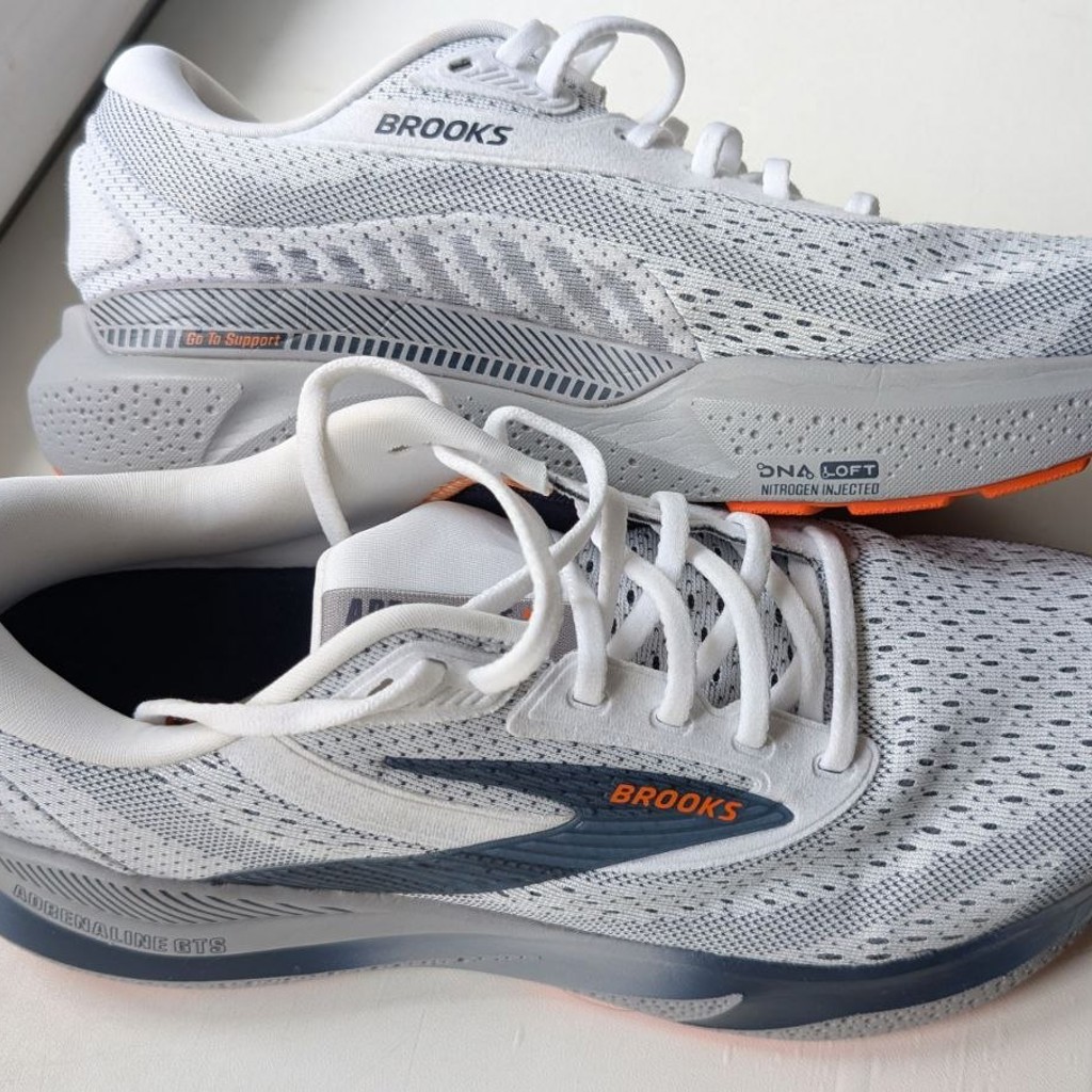 Беговые кроссовки Brooks Adrenaline GTS 24