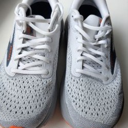 Беговые кроссовки Brooks Adrenaline GTS 24 - фото 3
