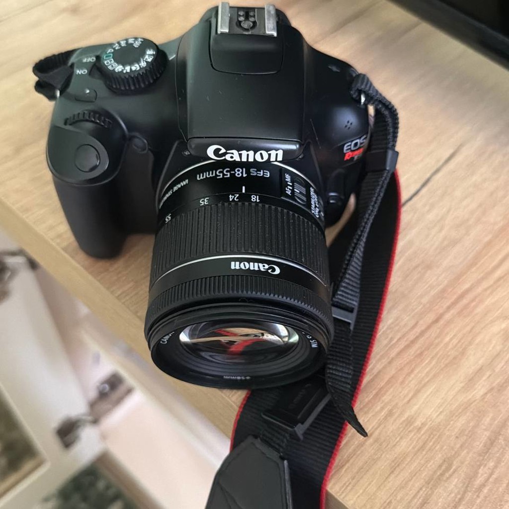 Камера Canon EOS 1100d