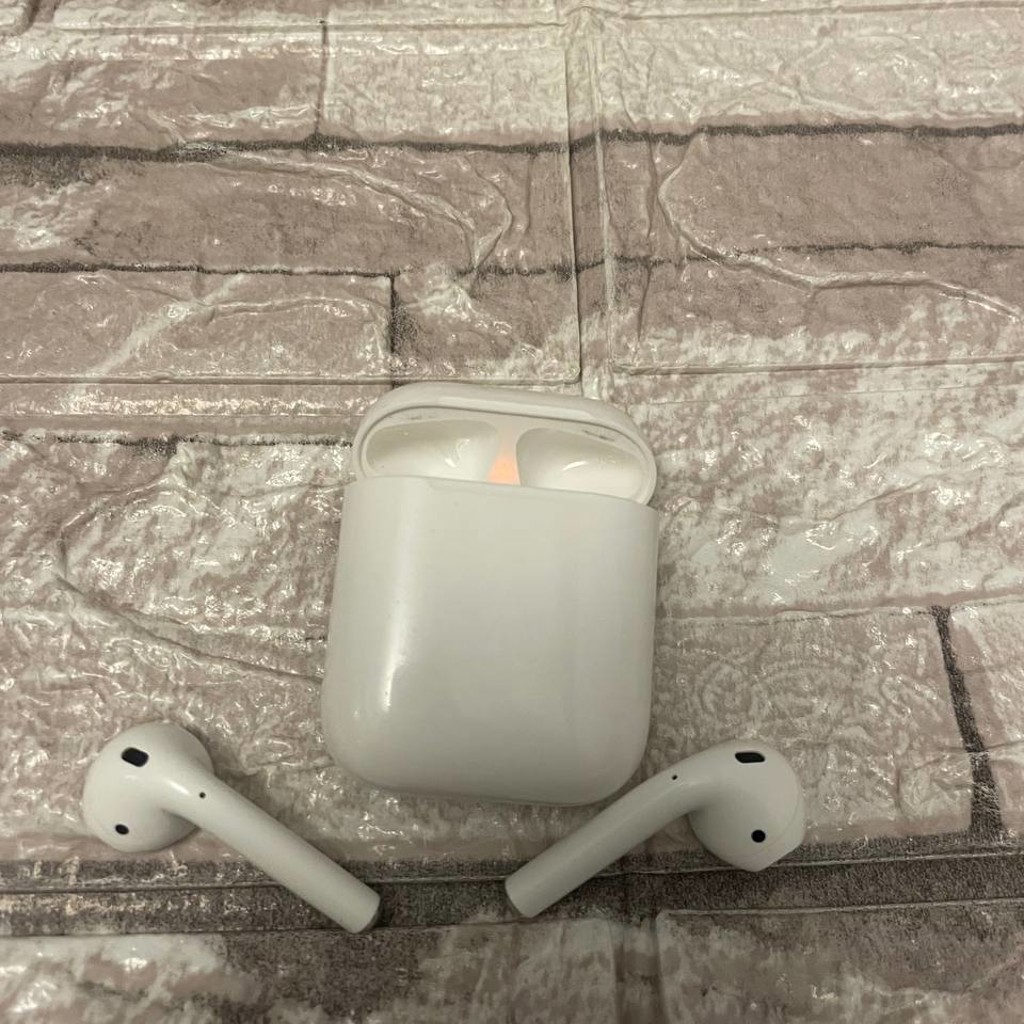 AirPods 1-го поколения