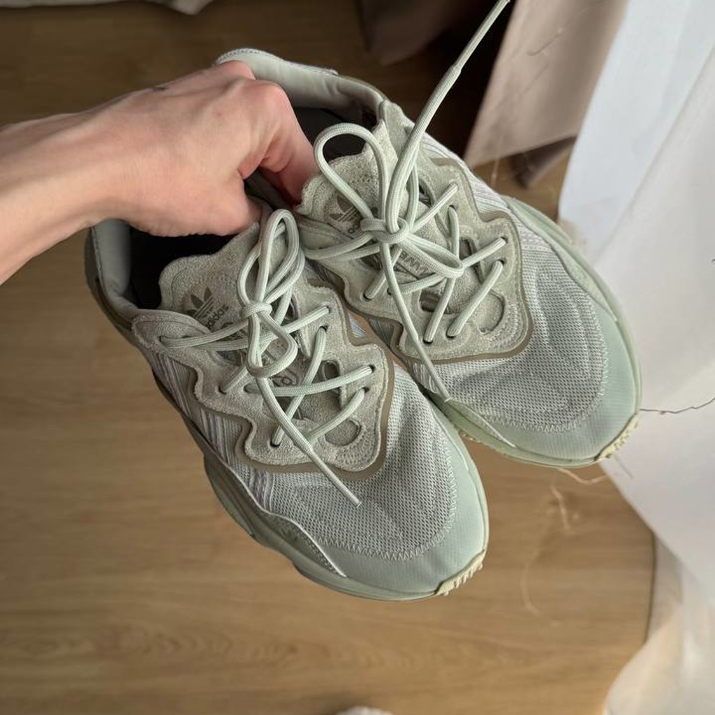 Кроссовки Adidas