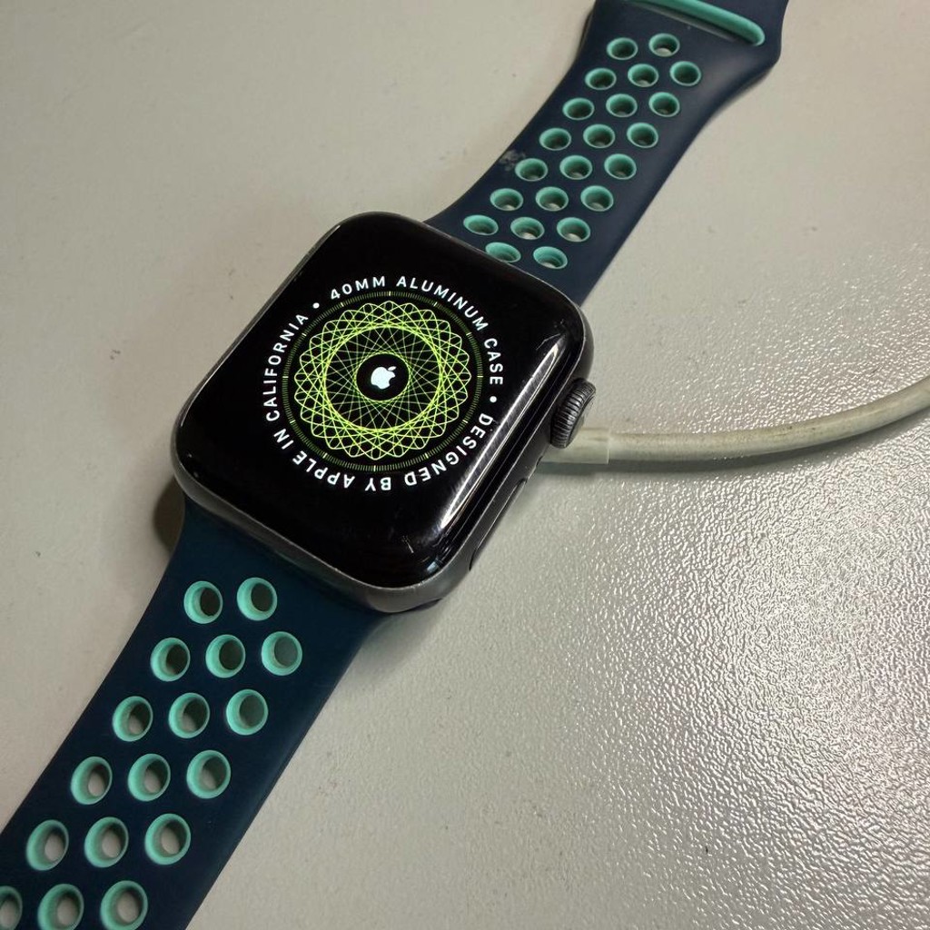 Apple Watch series 5 Nike edition