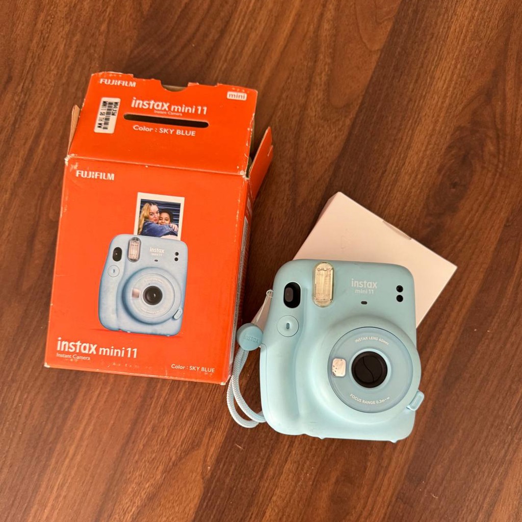Камера instax mini 11