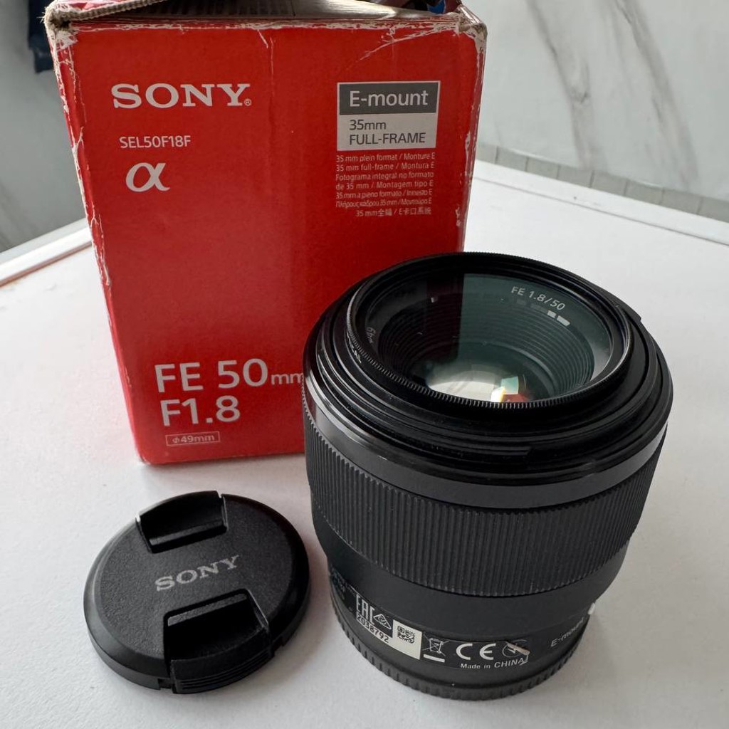 Объектив Sony FE 50mm f/1.8