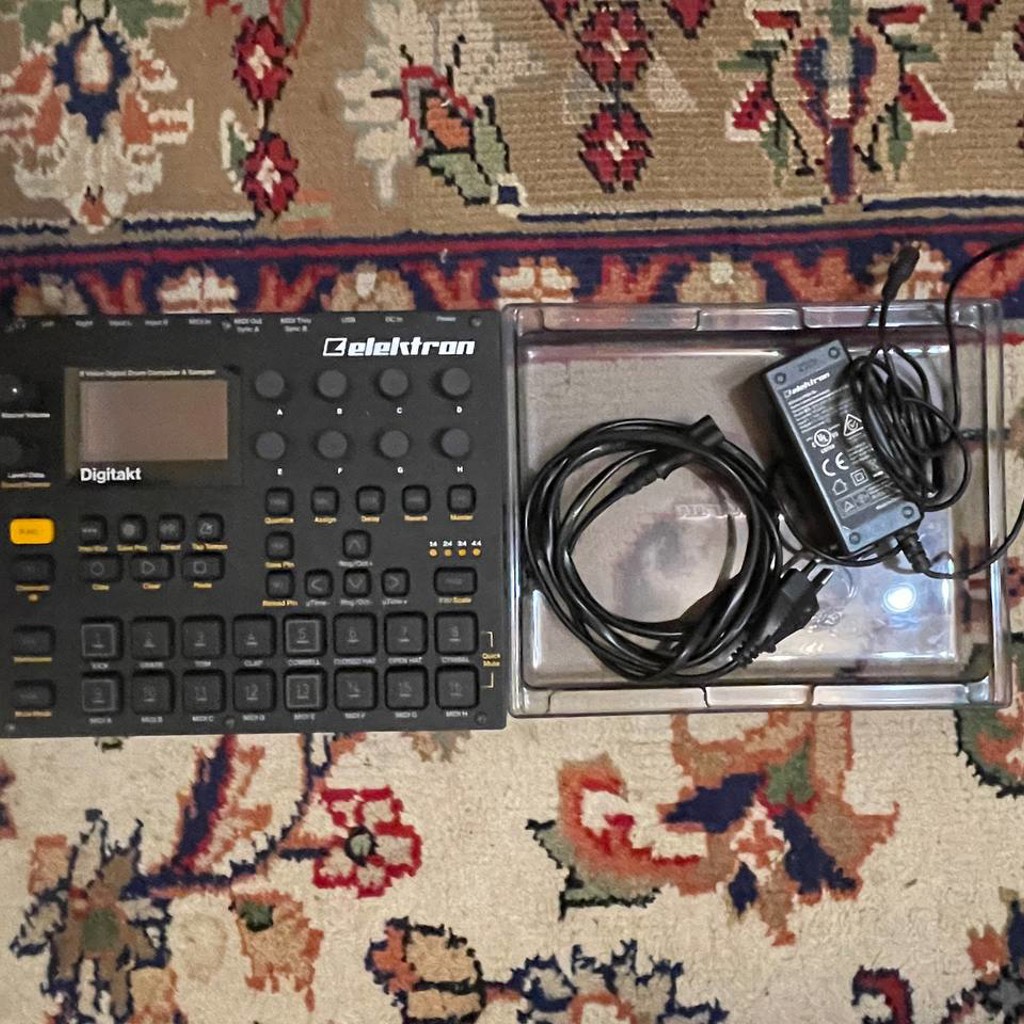Синтезатор Cre8audio East Beast