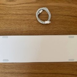 Apple Magic Keyboard с Touch ID - фото 2