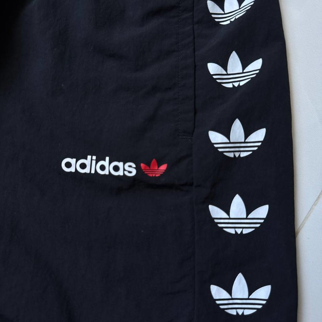 Шорты Adidas