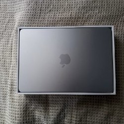 MacBook Neo 13' Silver - фото 2