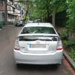 Toyota Prius (Hybrid) - фото 3