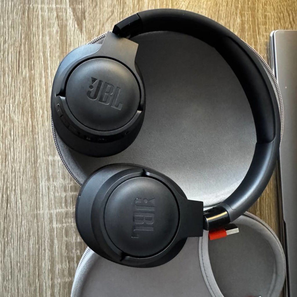 JBL Tune 770NC