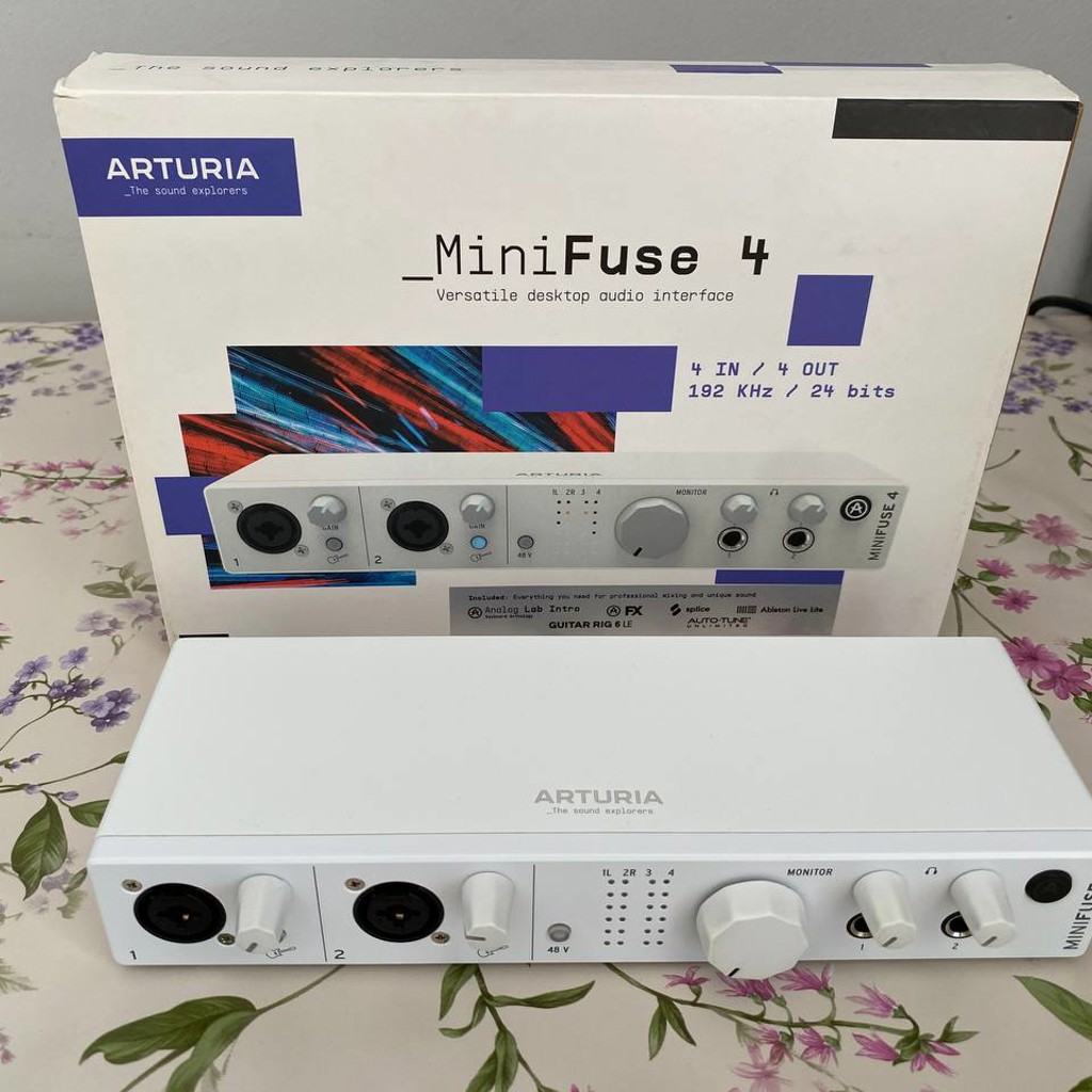 Аудиоинтерфейс Arturia Minifuse 4