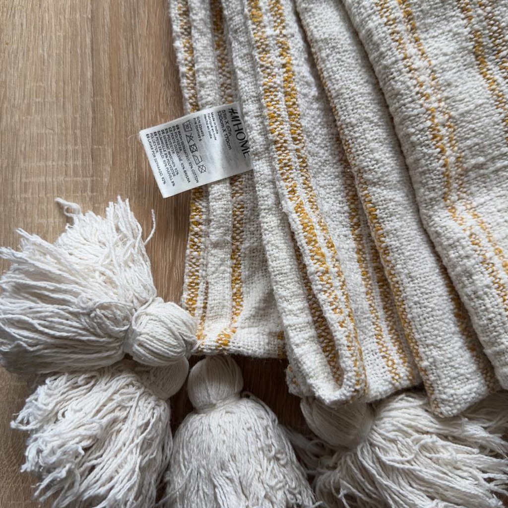 Плед H&M Home с кисточками