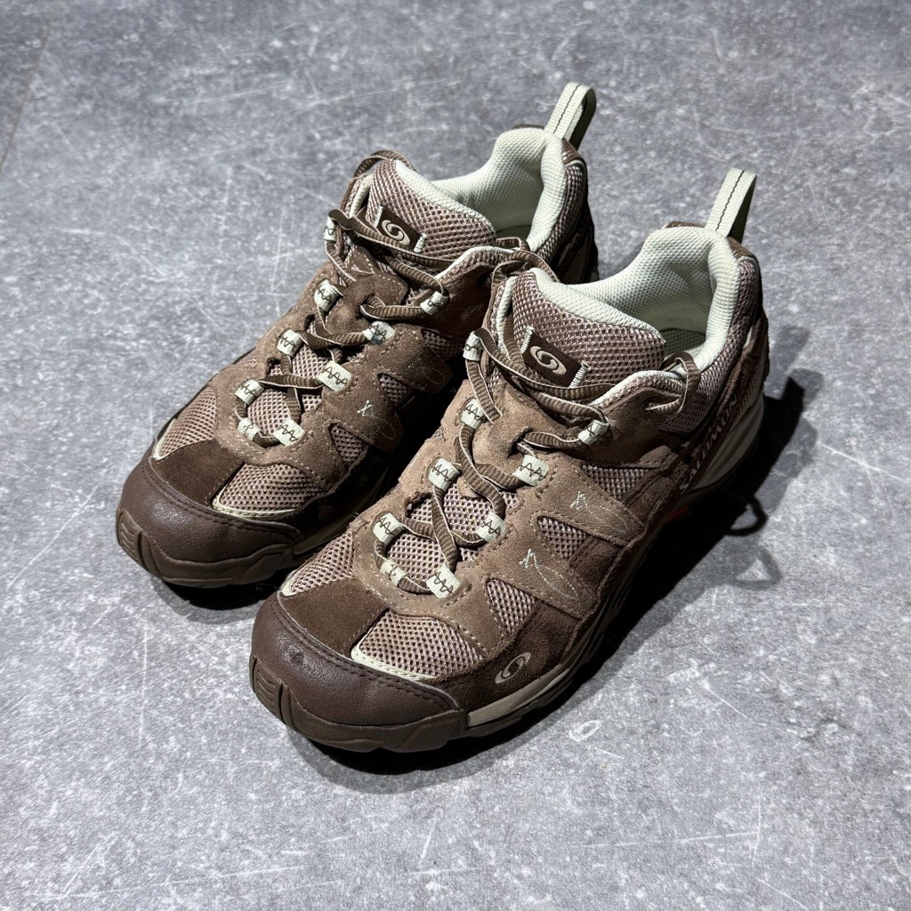 Кроссовки для походов Salomon