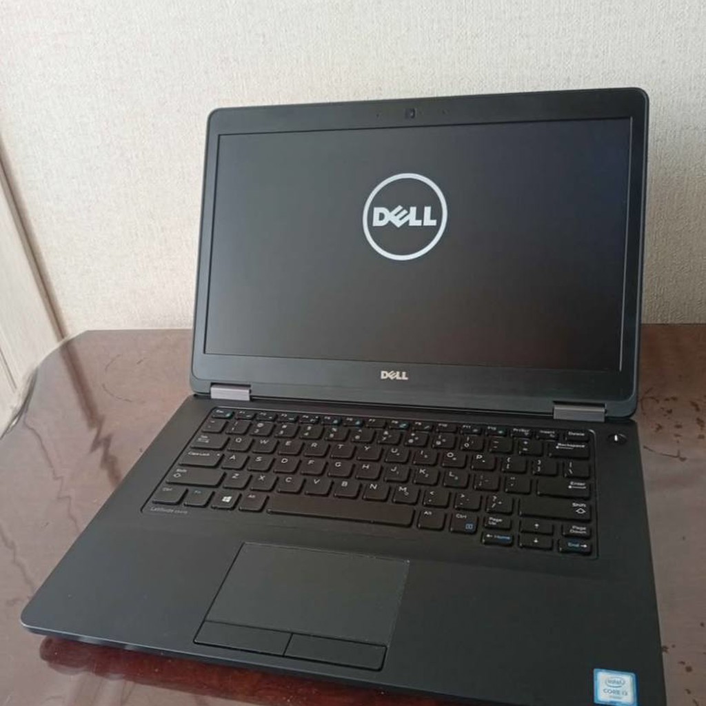 Офисный ноутбук Dell Latitude 5470