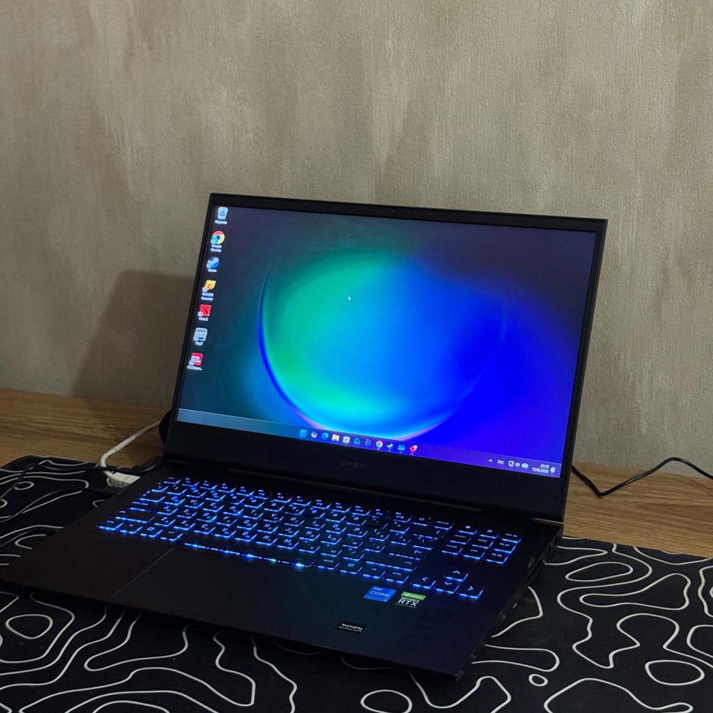 HP Omen 16(b0036ur)