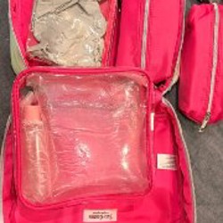 Juicy Couture Travel Cosmetic Case Set - фото 4