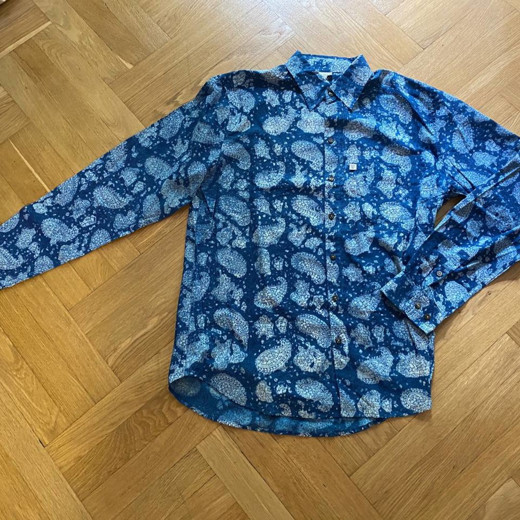 Мужская рубашка