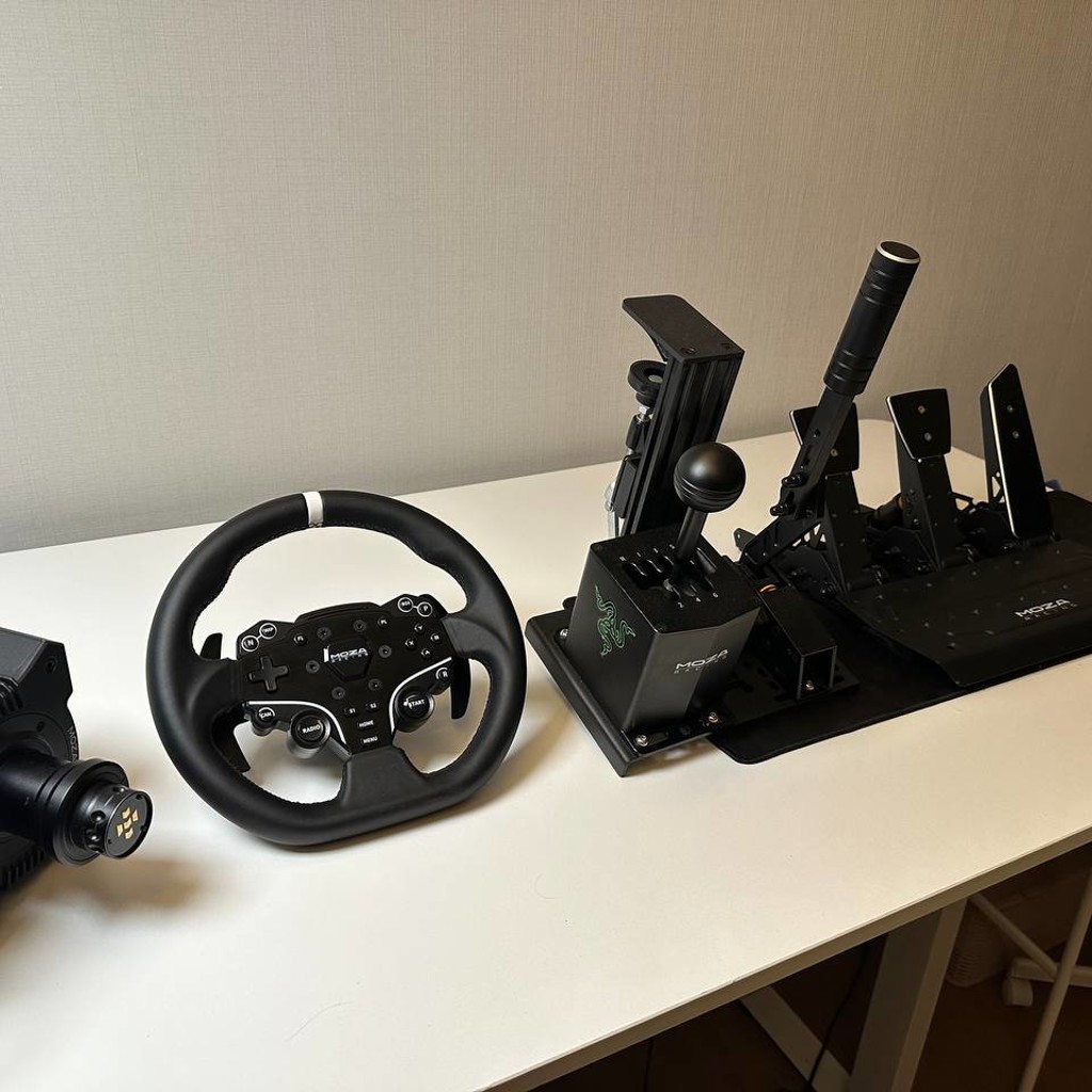 Sim racing комплект Moza R9