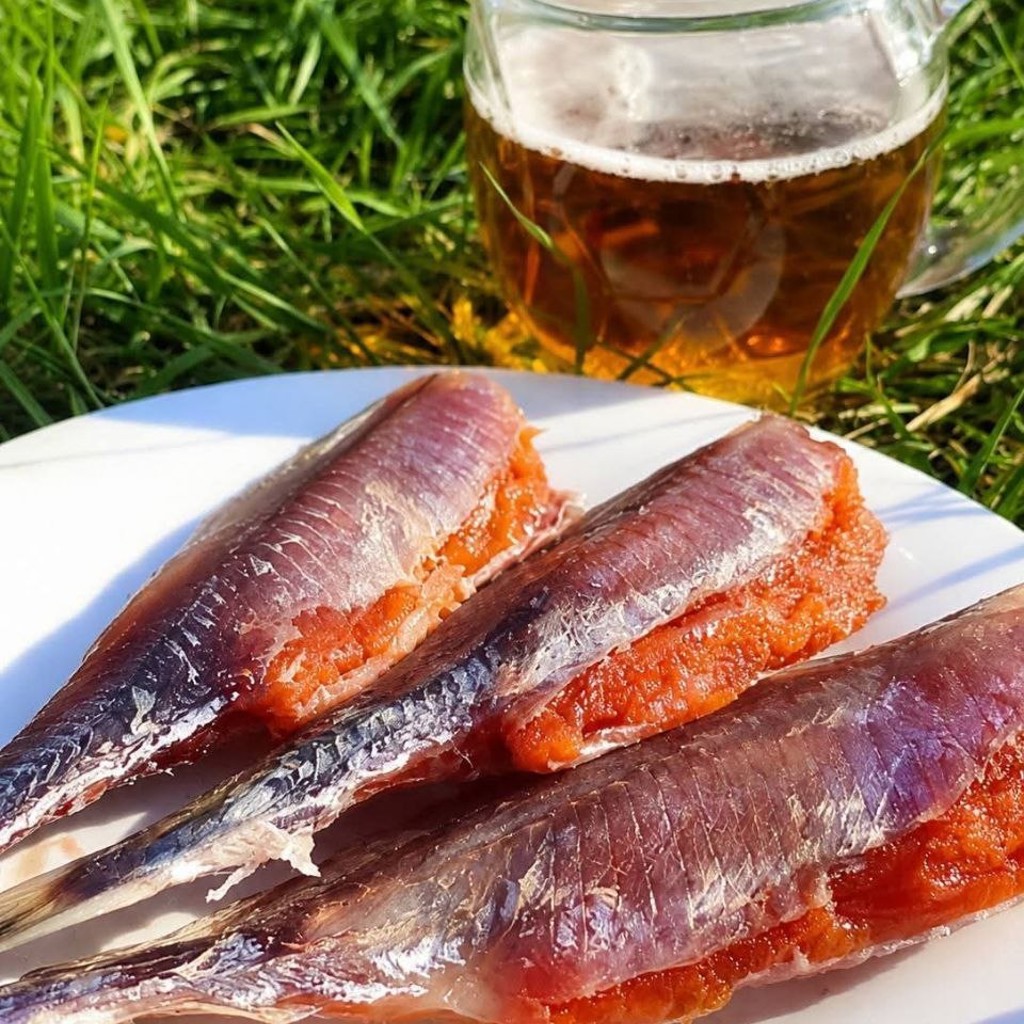 Живые раки и рыбки