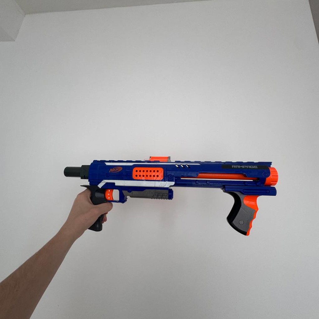 Игрушечный пистолет Nerf