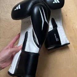 Боксёрские перчатки Adidas - фото 2