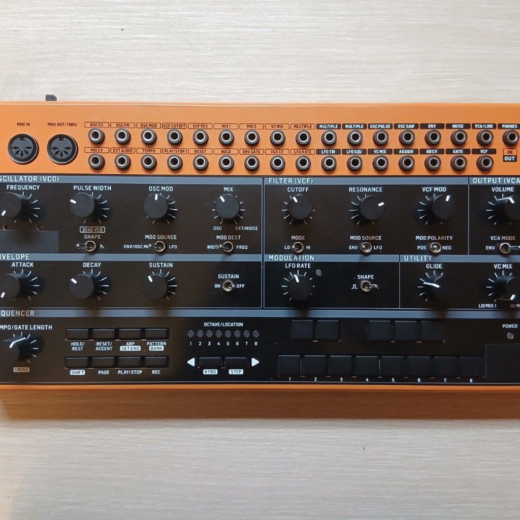 Behringer Crave