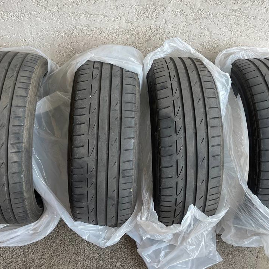Bridgestone Potenza S001