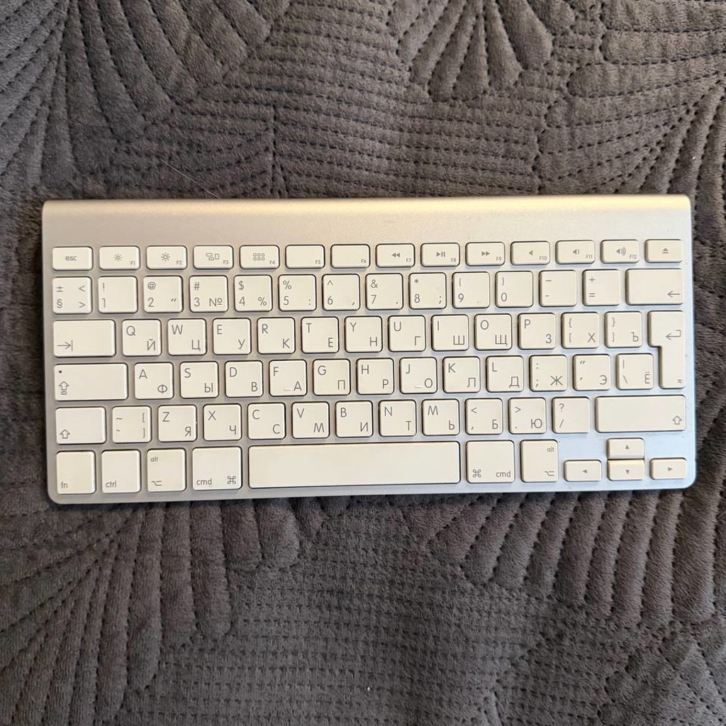 Apple Wireless Keyboard A1314