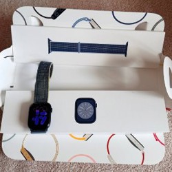 Apple Watch SE - фото 1