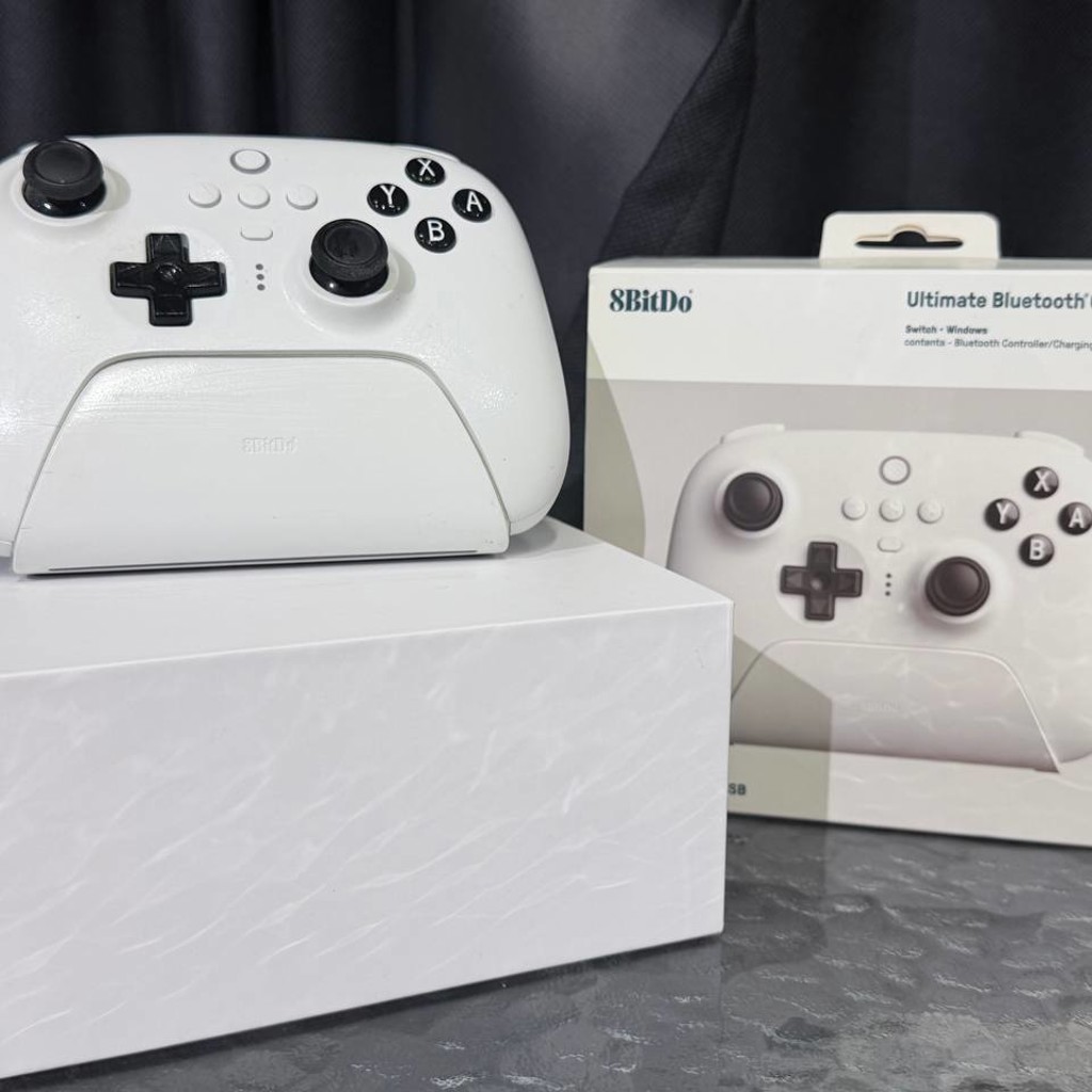 8BitDo Ultimate Bluetooth Controller