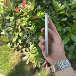 IPhone 15 Pro Natural titanium - фото 3