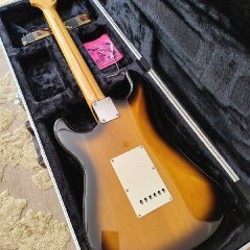 Fender Stratocaster - фото 2