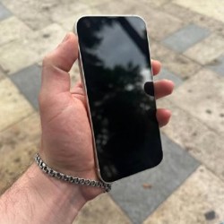 IPhone 13 - фото 2