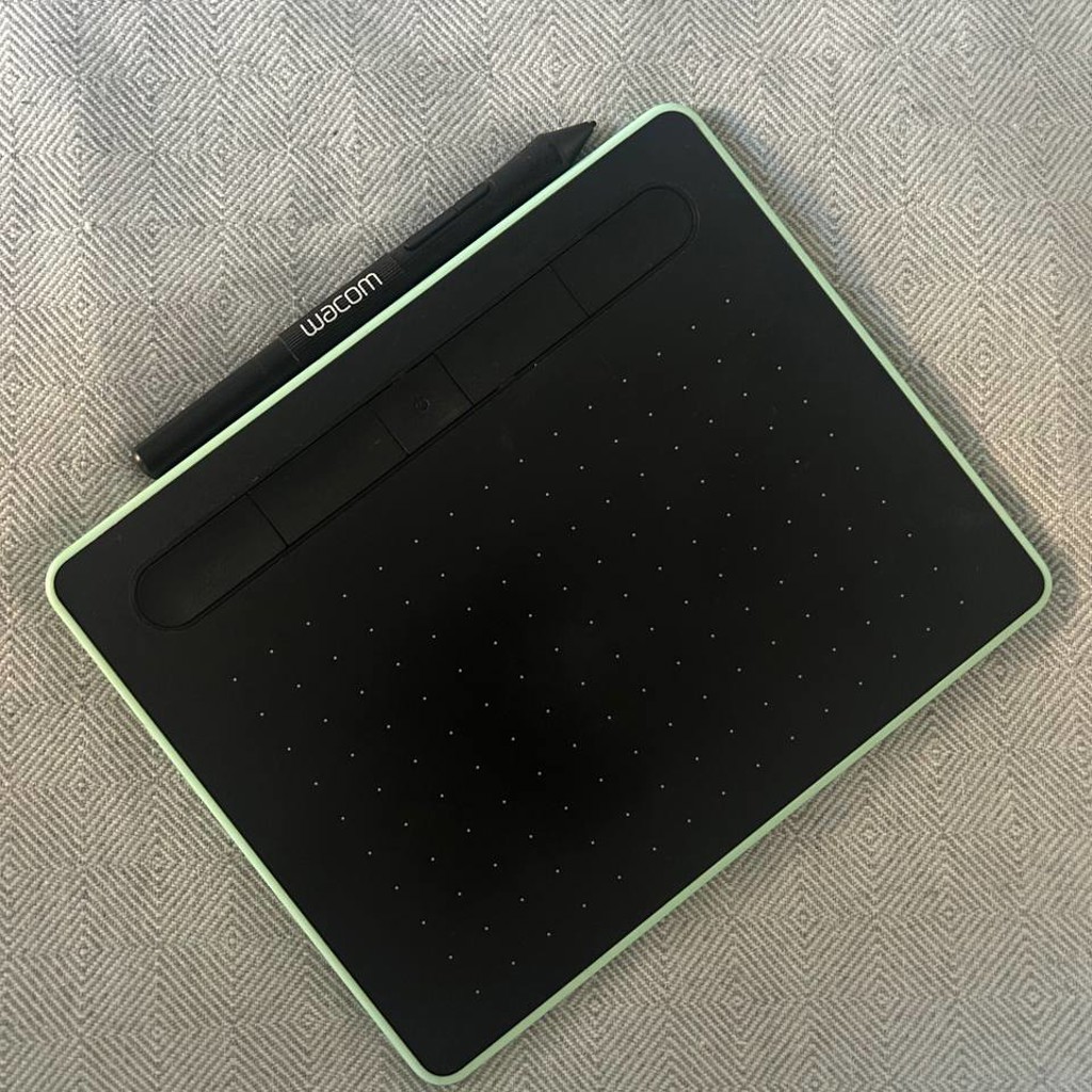 Графический планшет Wacom Intuos S