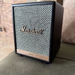 Умная колонка Marshall Uxbridge Voice - фото 1