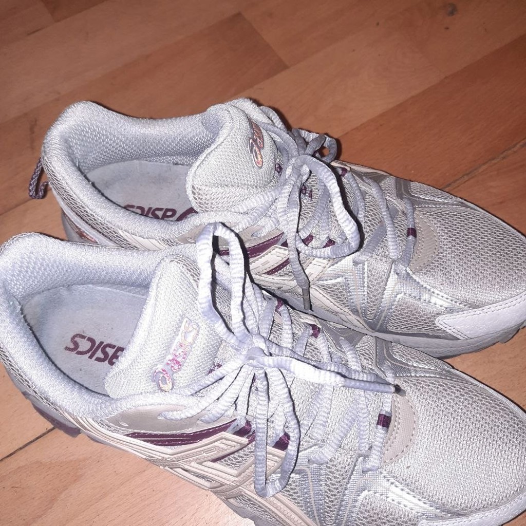 Кроссовки Asics