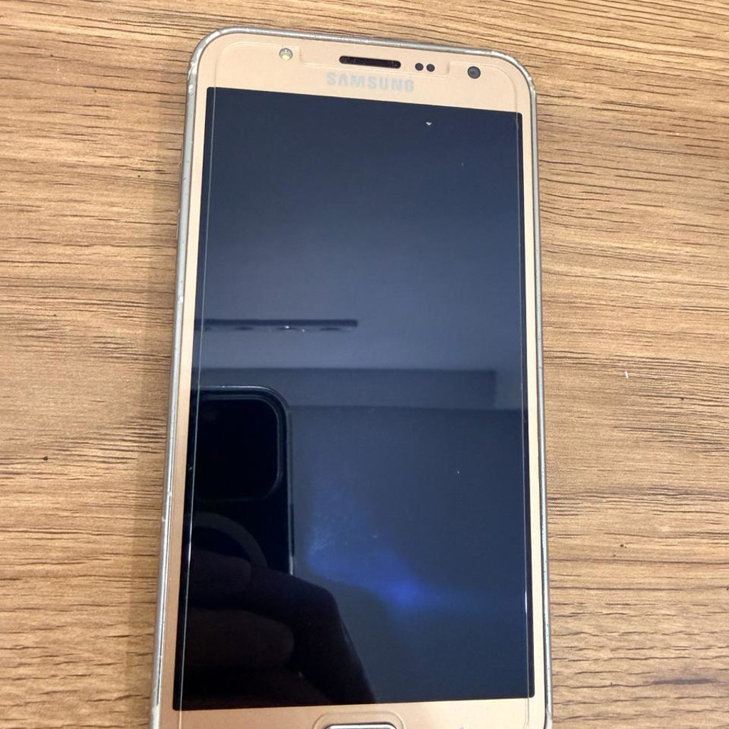 Samsung Galaxy J7