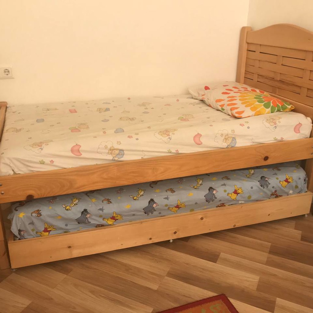 Кровать с матрасом