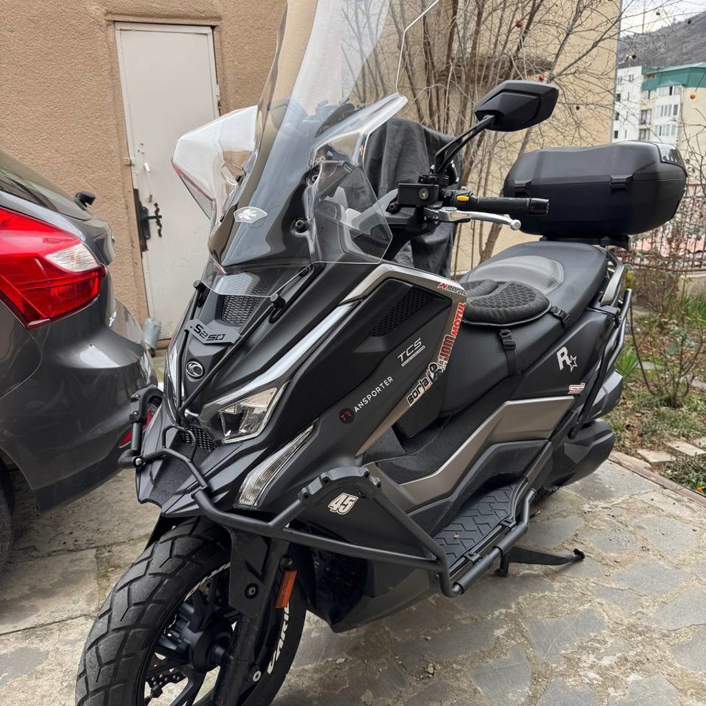 Макси-скутер Kymco DTX360