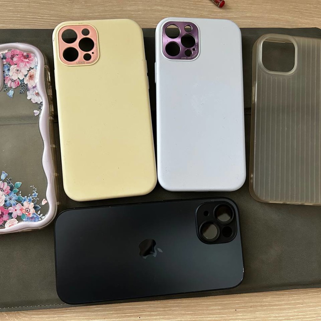 Чехол для iPhone 12