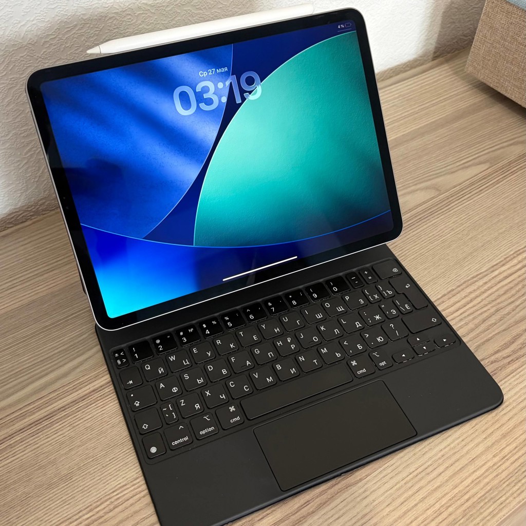 Комплект Apple iPad Pro 11