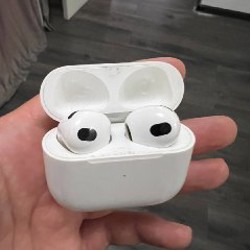 AirPods 3 - фото 3