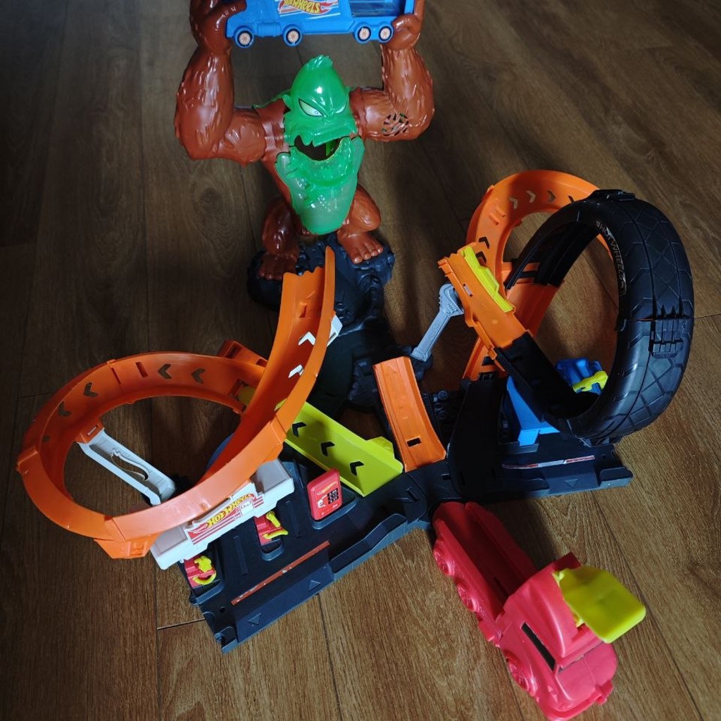 Трасса Горилла Hotwheels