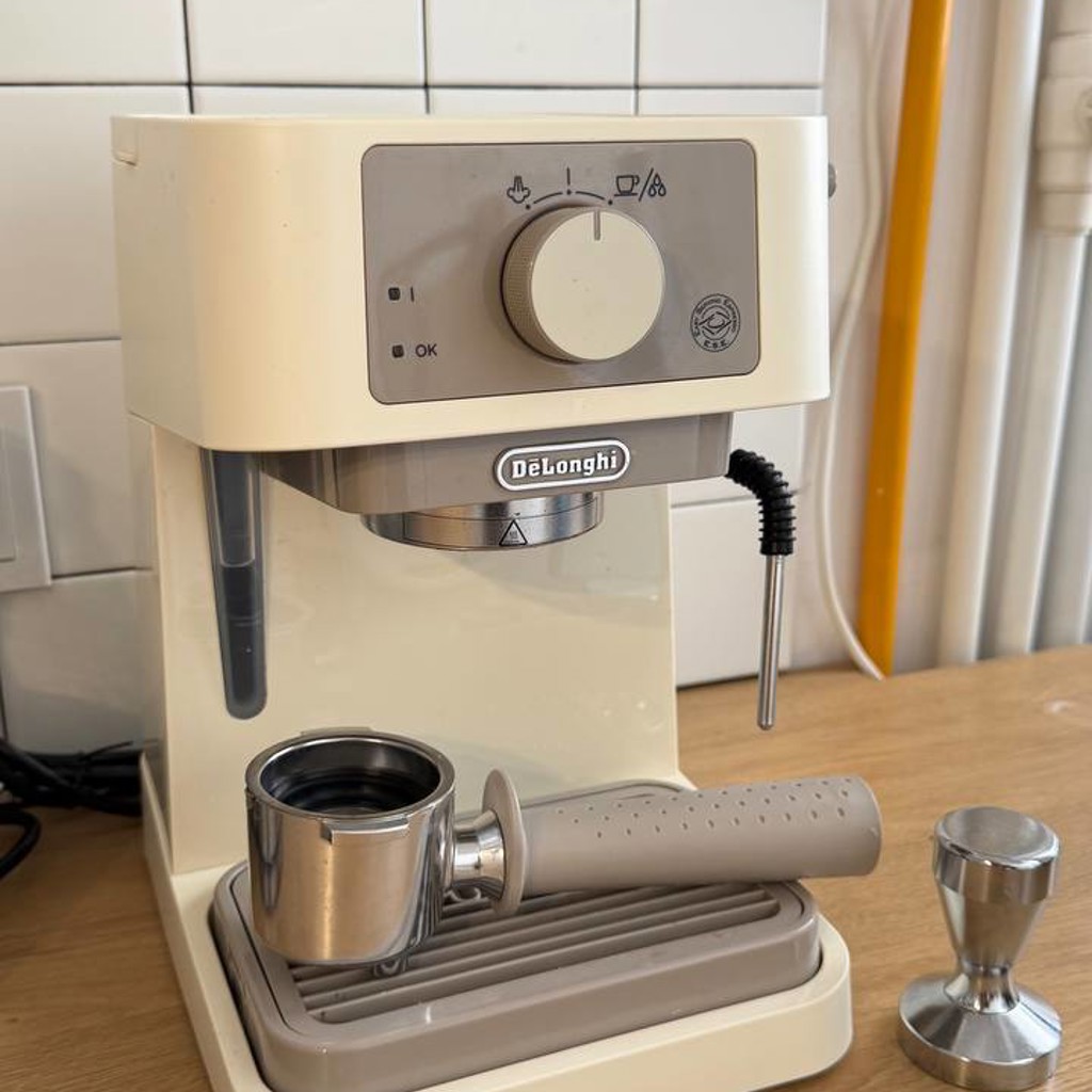 Кофе машина Delonghi