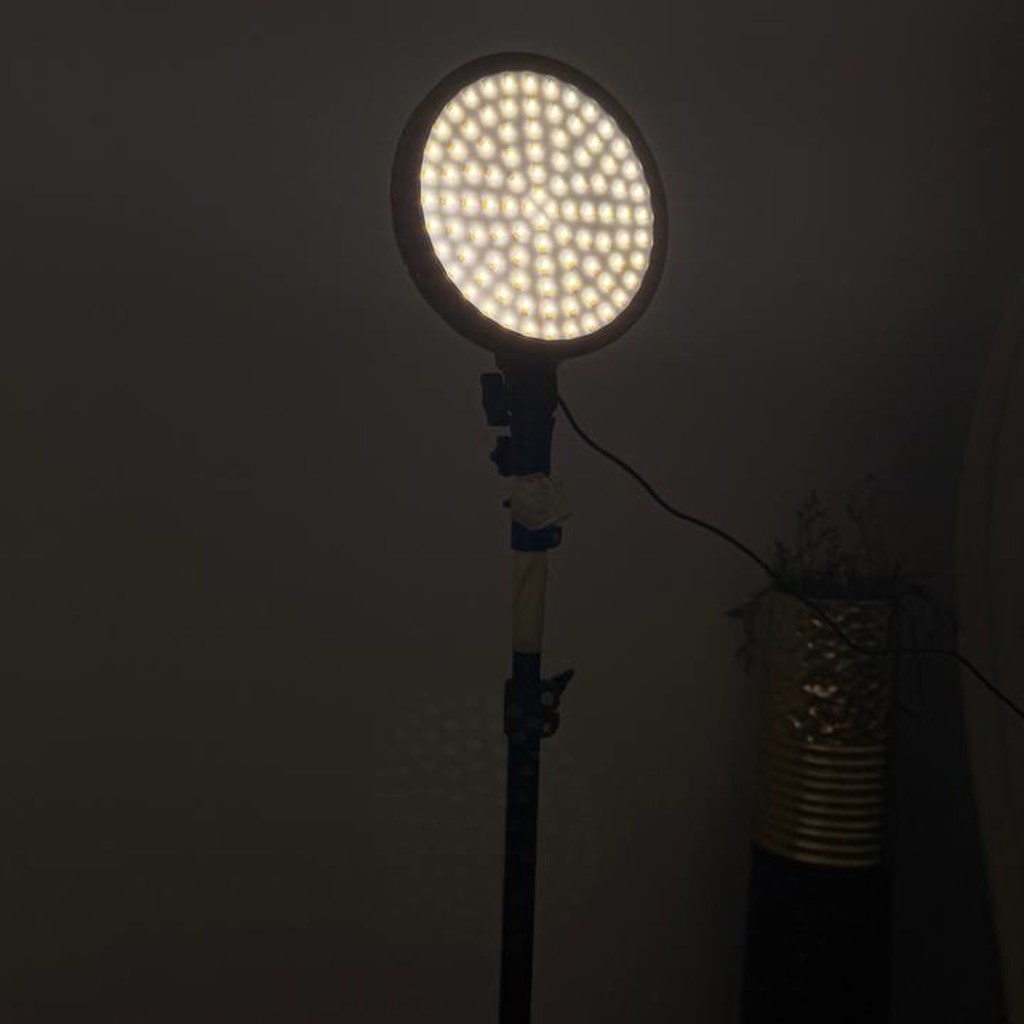 Led Лампа со штативом