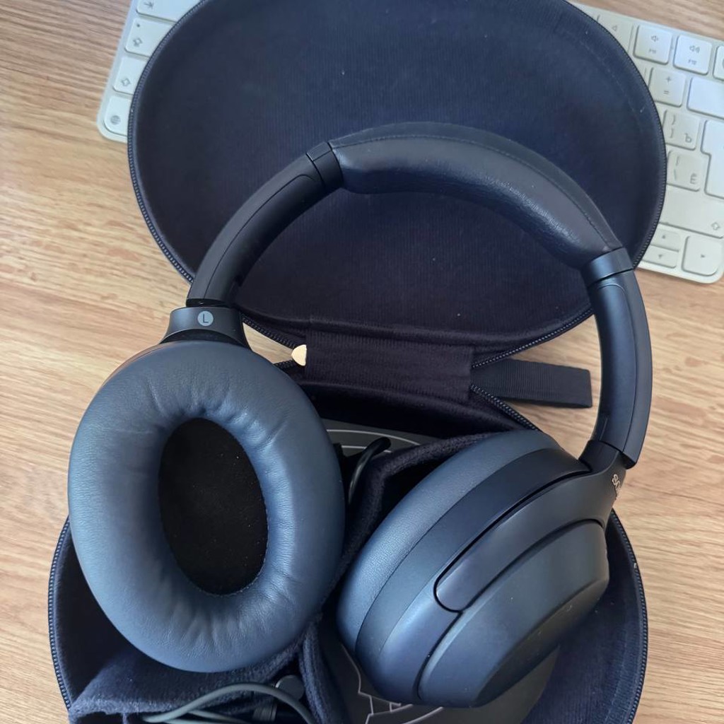 Sony WH-1000XM4 Blue