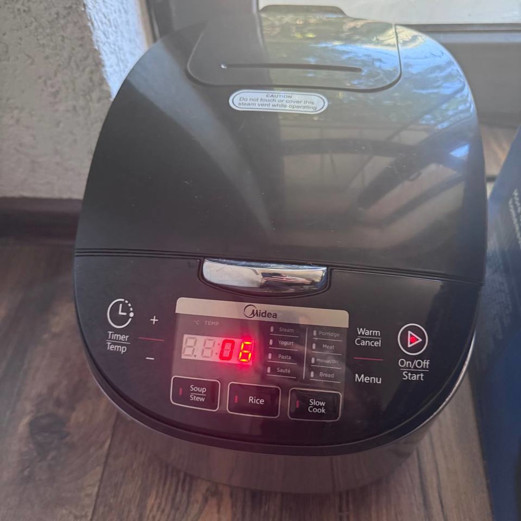 Мультиварка Midea MB-FS5077