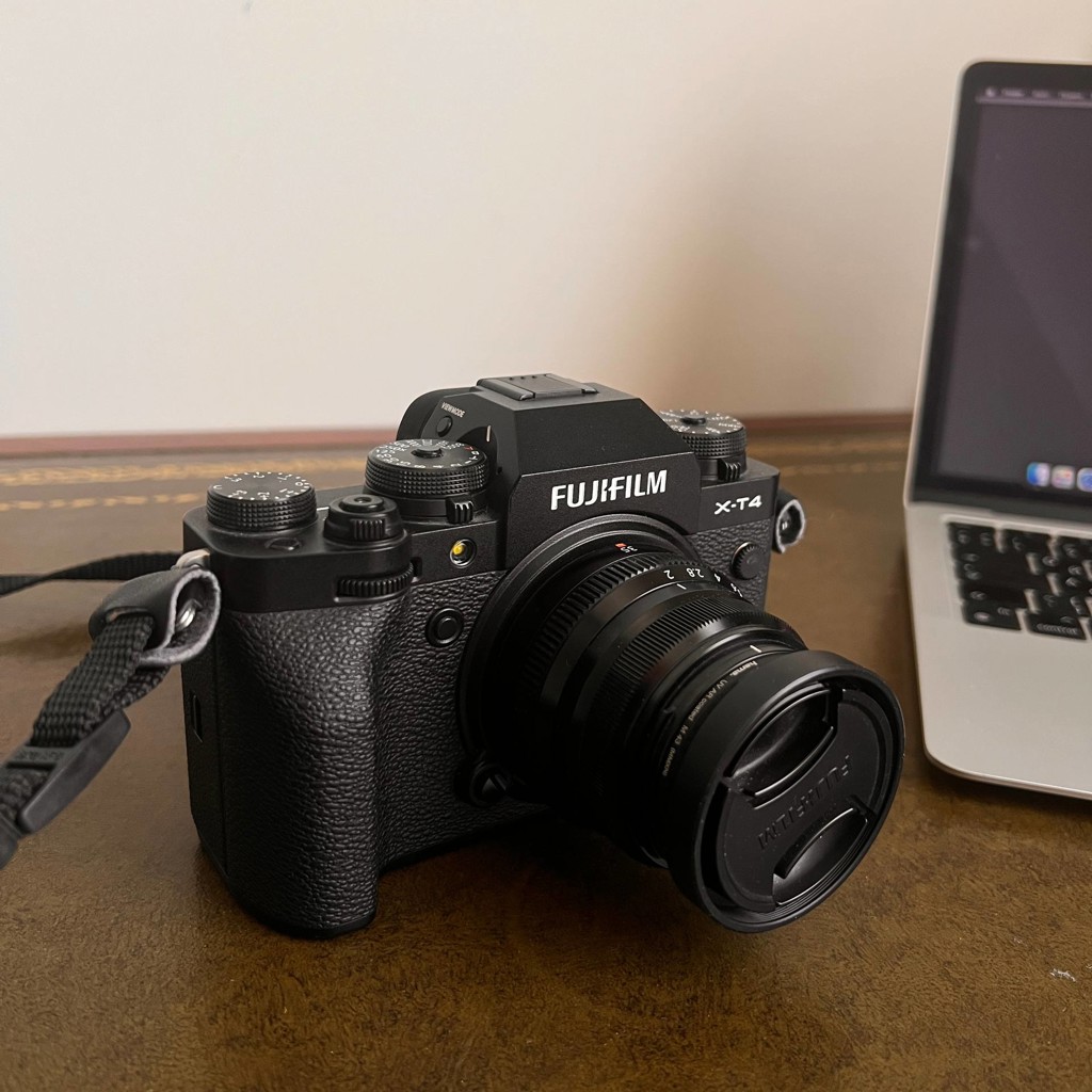 Камера Fujifilm X-T4